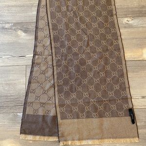 GUCCI Scarf 100% Authentic